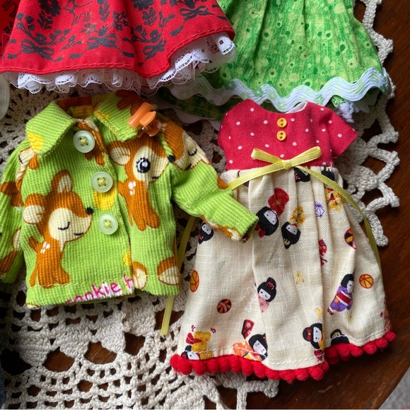 Blythe Doll Clothing Set and Accessories EUC - Picture 3 of 15